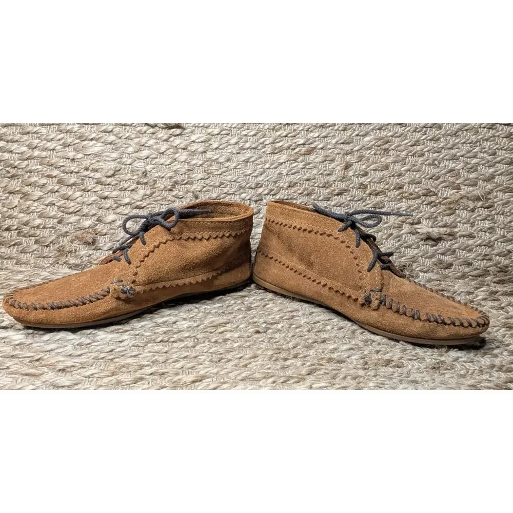 Minnetonka ***excellent worn